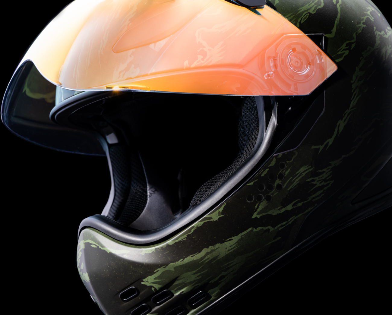 Domain™ Tiger's Blood Helmet