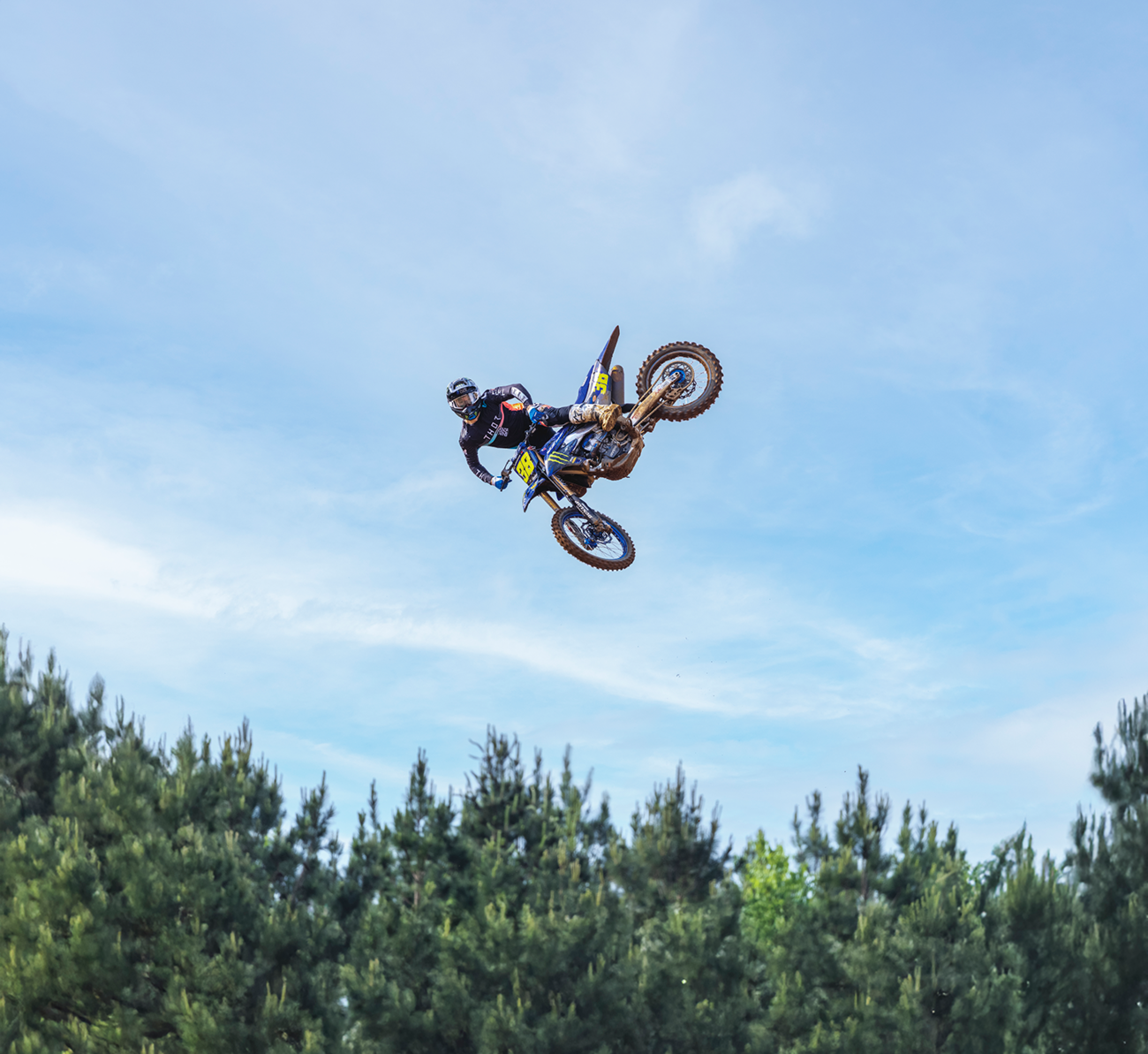 Sportmode Synth Jersey — Black