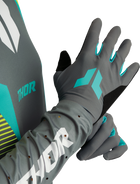 Women's Sportmode Iconic Gloves