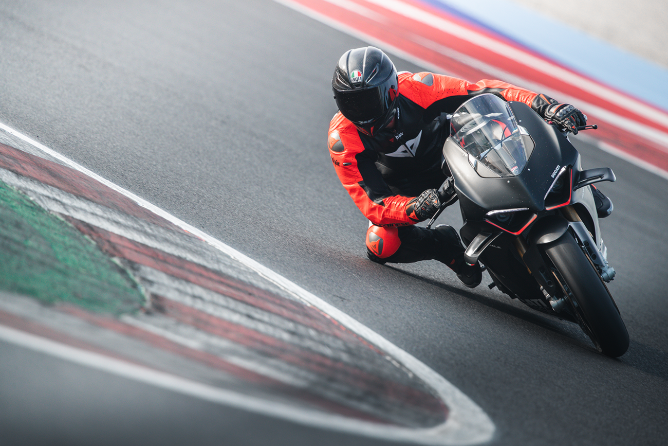 Pista GP RR Mono Helmet